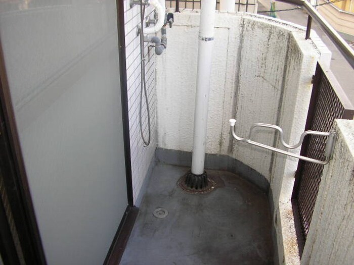 物件内観写真17　(洗濯機置場)