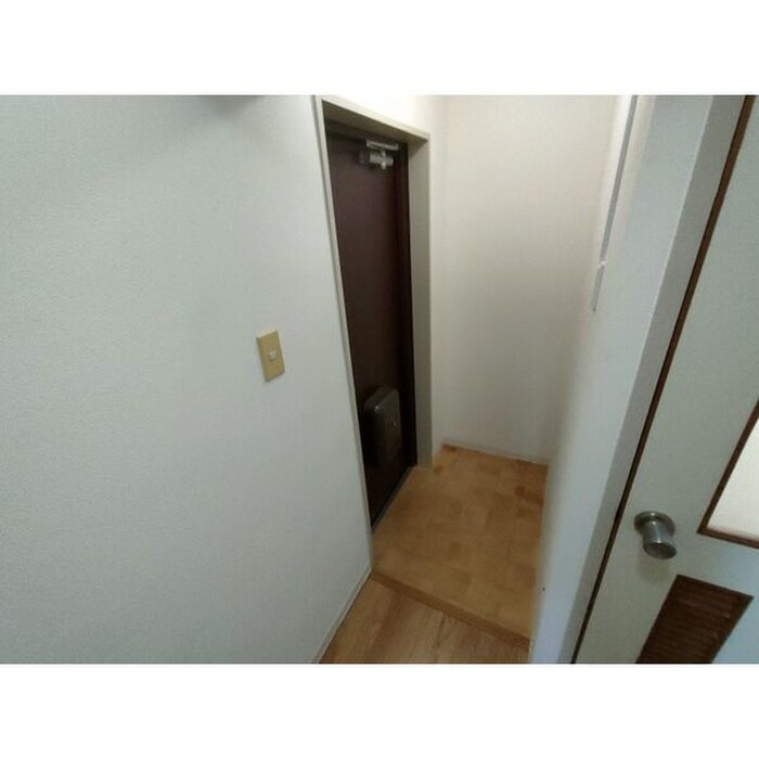 物件内観写真20　(玄関)