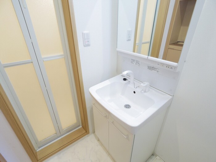 物件内観写真12　(洗面)