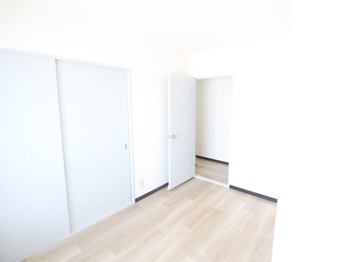 物件内観写真13　(居室)