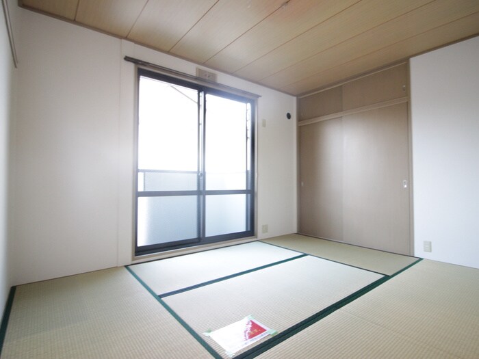 物件内観写真8　(居室)