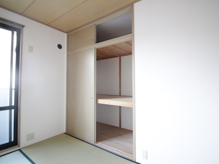 物件内観写真11　(収納)