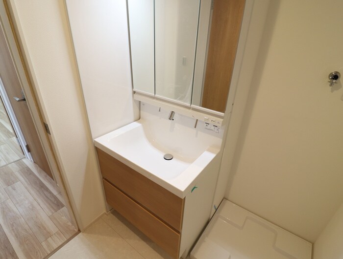 物件内観写真8　(洗面)