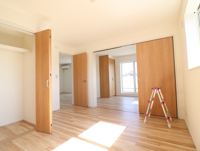 物件内観写真14　(居室)