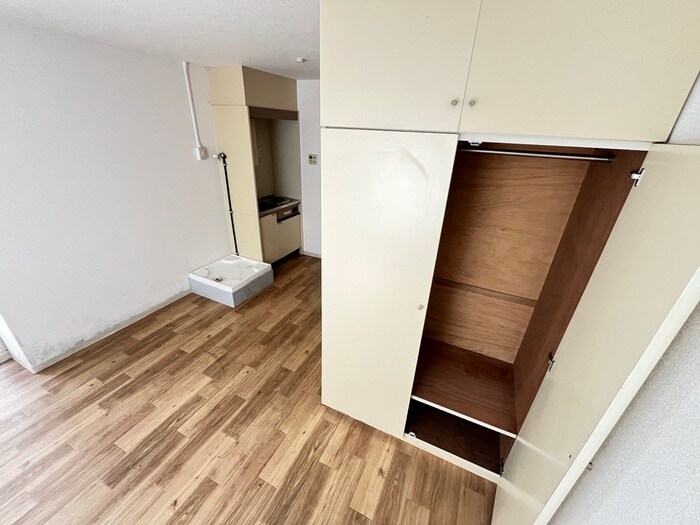 物件内観写真8　(収納)
