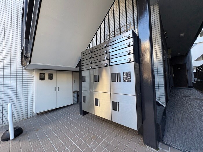 物件外観写真4　(建物設備)