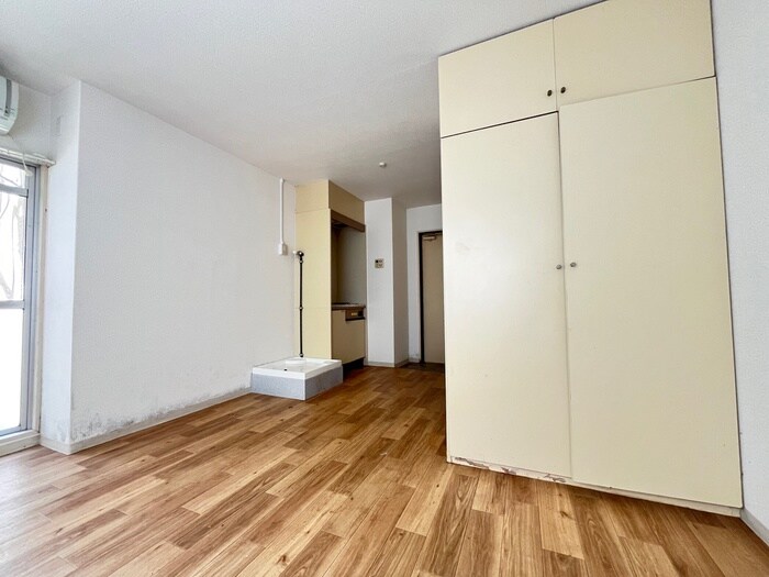 物件内観写真10　(居室)