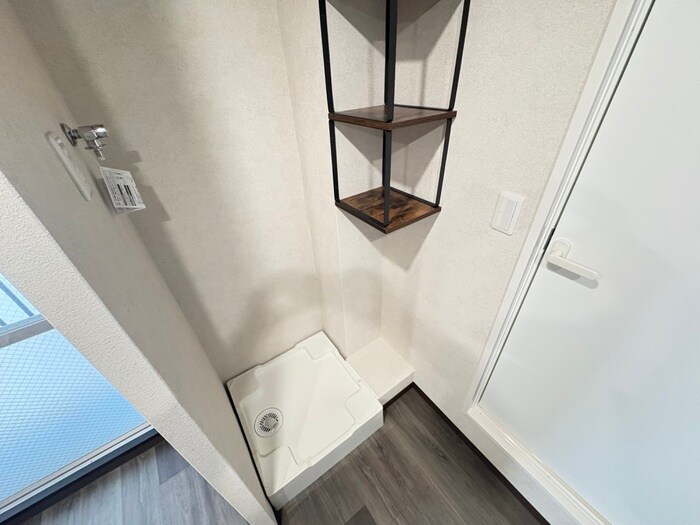 物件内観写真11　(洗濯機置場)