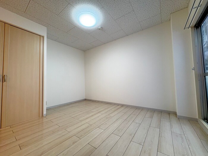 物件内観写真18　(居室)