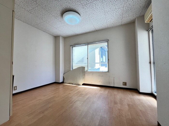 物件内観写真18　(居室)