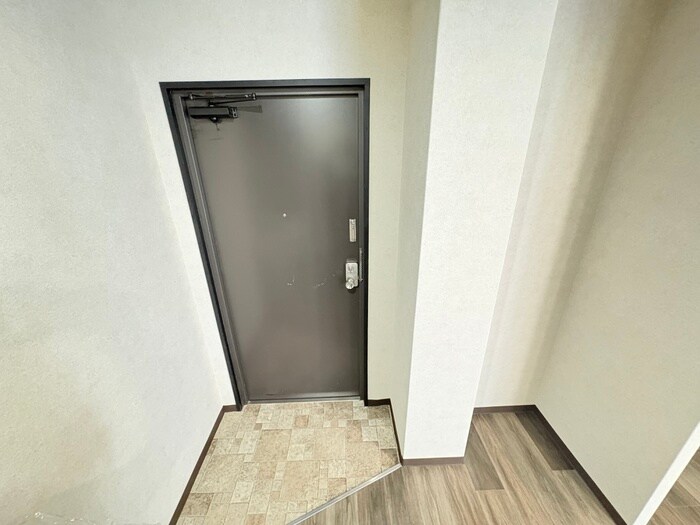 物件内観写真19　(玄関)