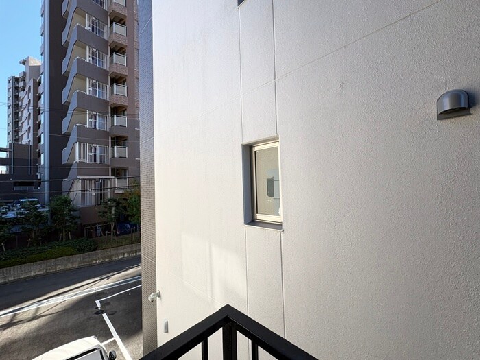 物件内観写真22　(室内からの展望)