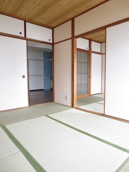 物件内観写真7　(居室)