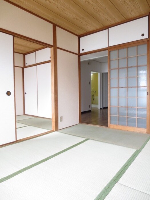 物件内観写真8　(居室)