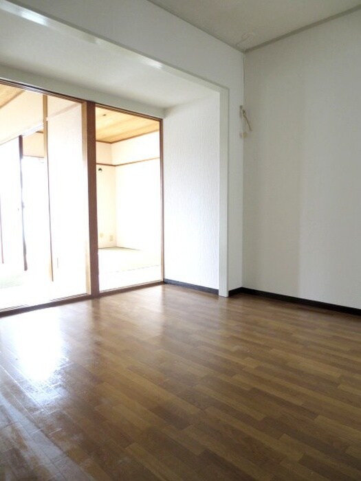 物件内観写真11　(居室)