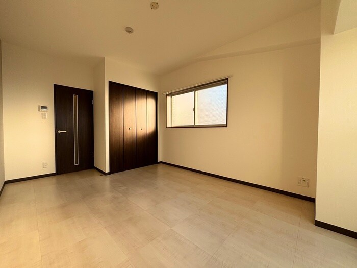 物件内観写真8　(居室)