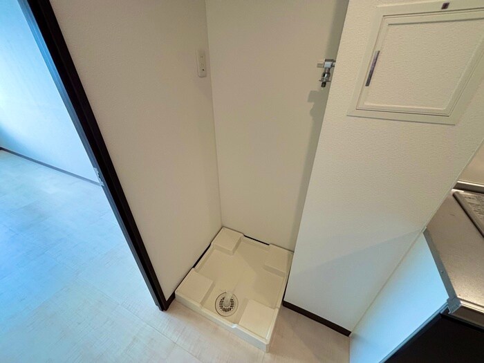 物件内観写真14　(洗濯機置場)