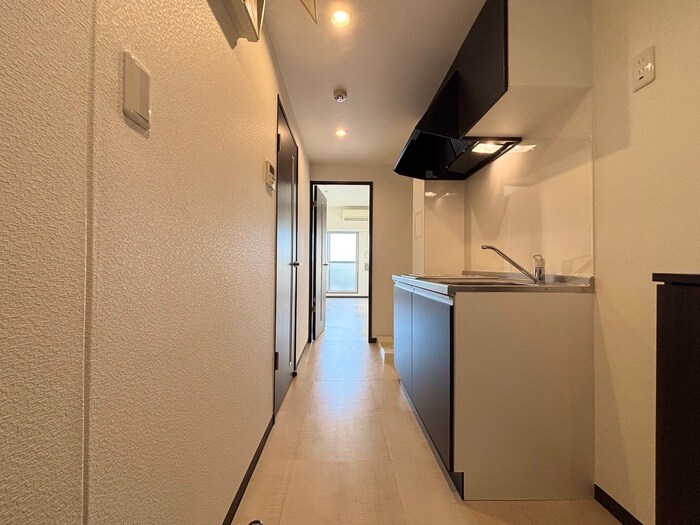 物件内観写真18　(廊下)