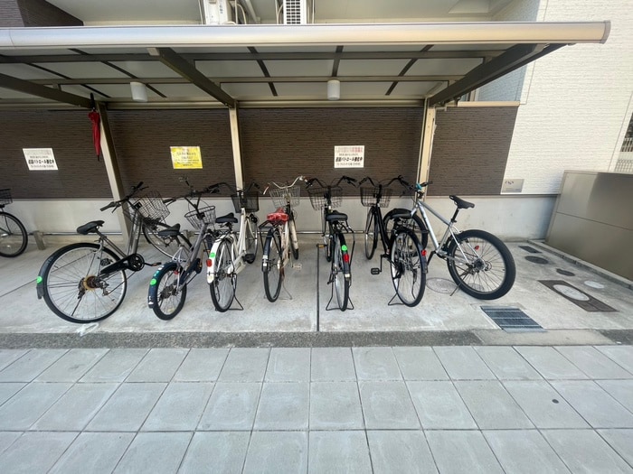 物件外観写真3　(駐車場)