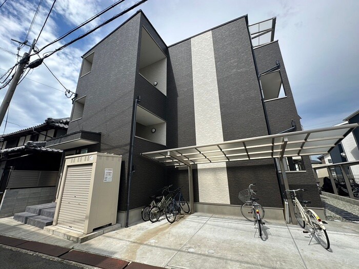 物件外観写真2　(外観写真)