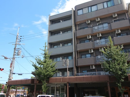 鴨川ウエスト外観写真