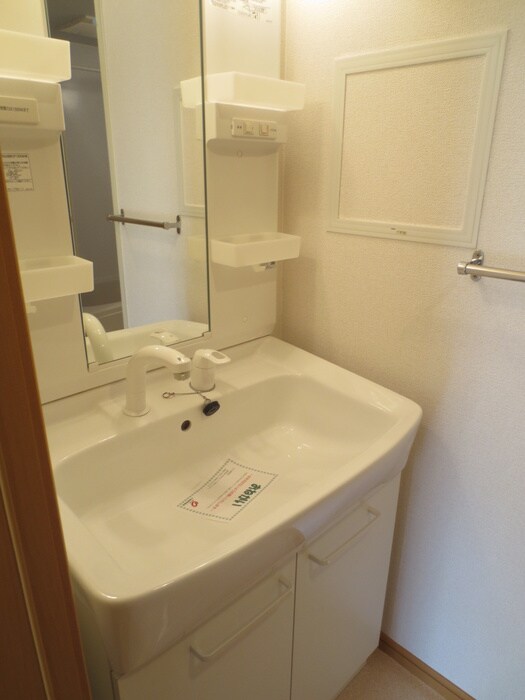 物件内観写真10　(洗面)