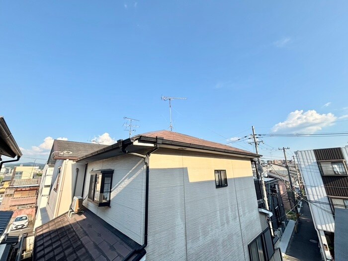 物件内観写真16　(室内からの展望)