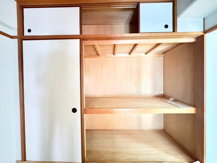 物件内観写真16　(収納)