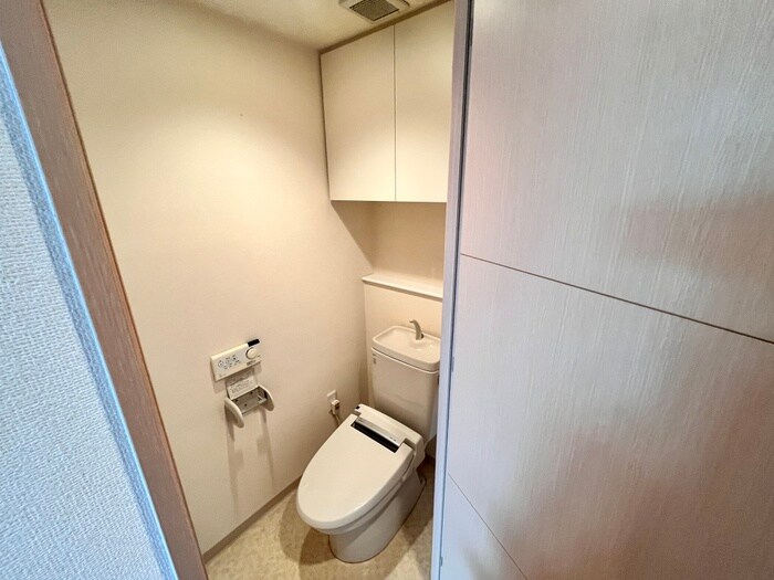 物件内観写真12　(トイレ)