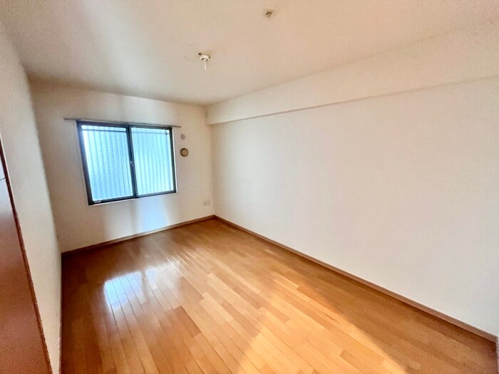 物件内観写真13　(居室)