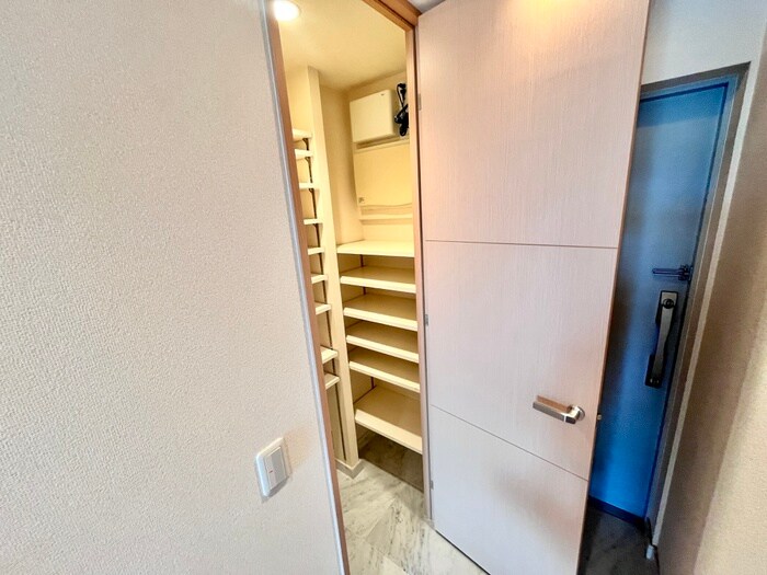 物件内観写真18　(靴箱)