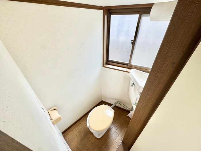 物件内観写真12　(トイレ)