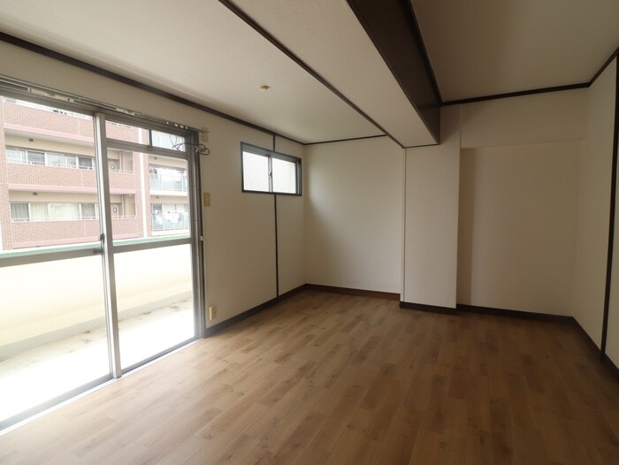 物件内観写真16　(居室)