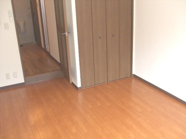 物件内観写真9　(居室)