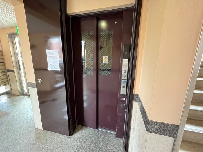 物件外観写真6　(建物設備)