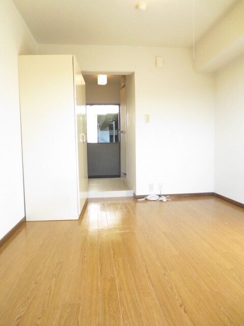 物件内観写真6　(居室)