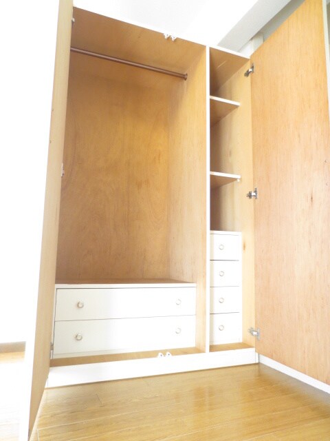 物件内観写真7　(収納)