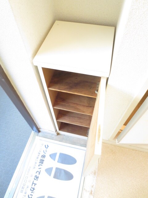 物件内観写真8　(靴箱)