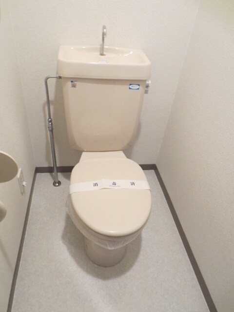 物件内観写真11　(トイレ)