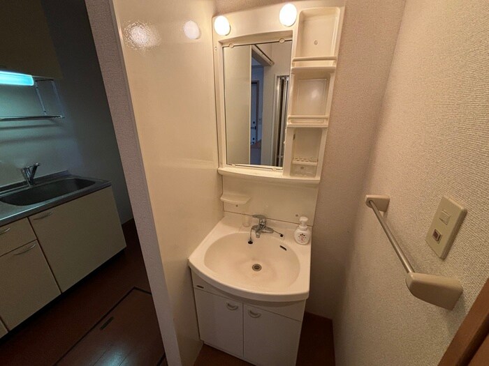 物件内観写真10　(洗面)