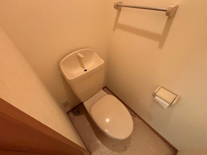 物件内観写真10　(トイレ)