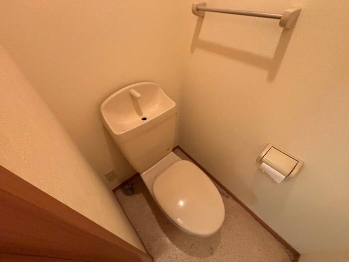 物件内観写真12　(トイレ)