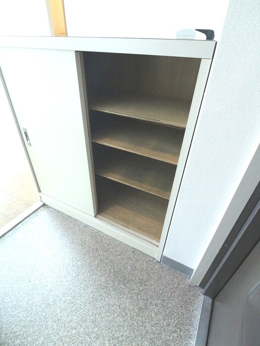 物件内観写真13　(靴箱)