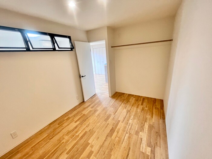 物件内観写真13　(居室)