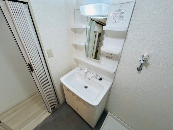 物件内観写真7　(洗面)