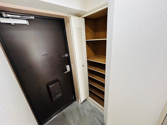 物件内観写真12　(靴箱)