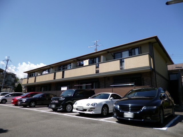 物件外観写真5　(エントランス部分)