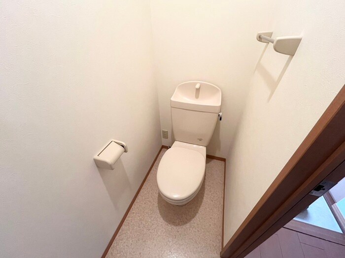 物件内観写真10　(トイレ)