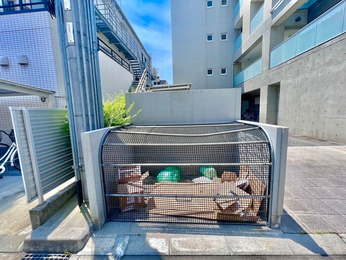物件外観写真6　(建物設備)