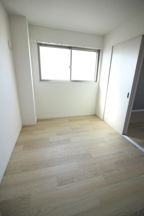 物件内観写真12　(居室)